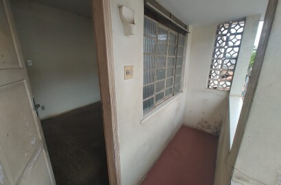 Casa com ponto comercial para venda em São Lourenço MG