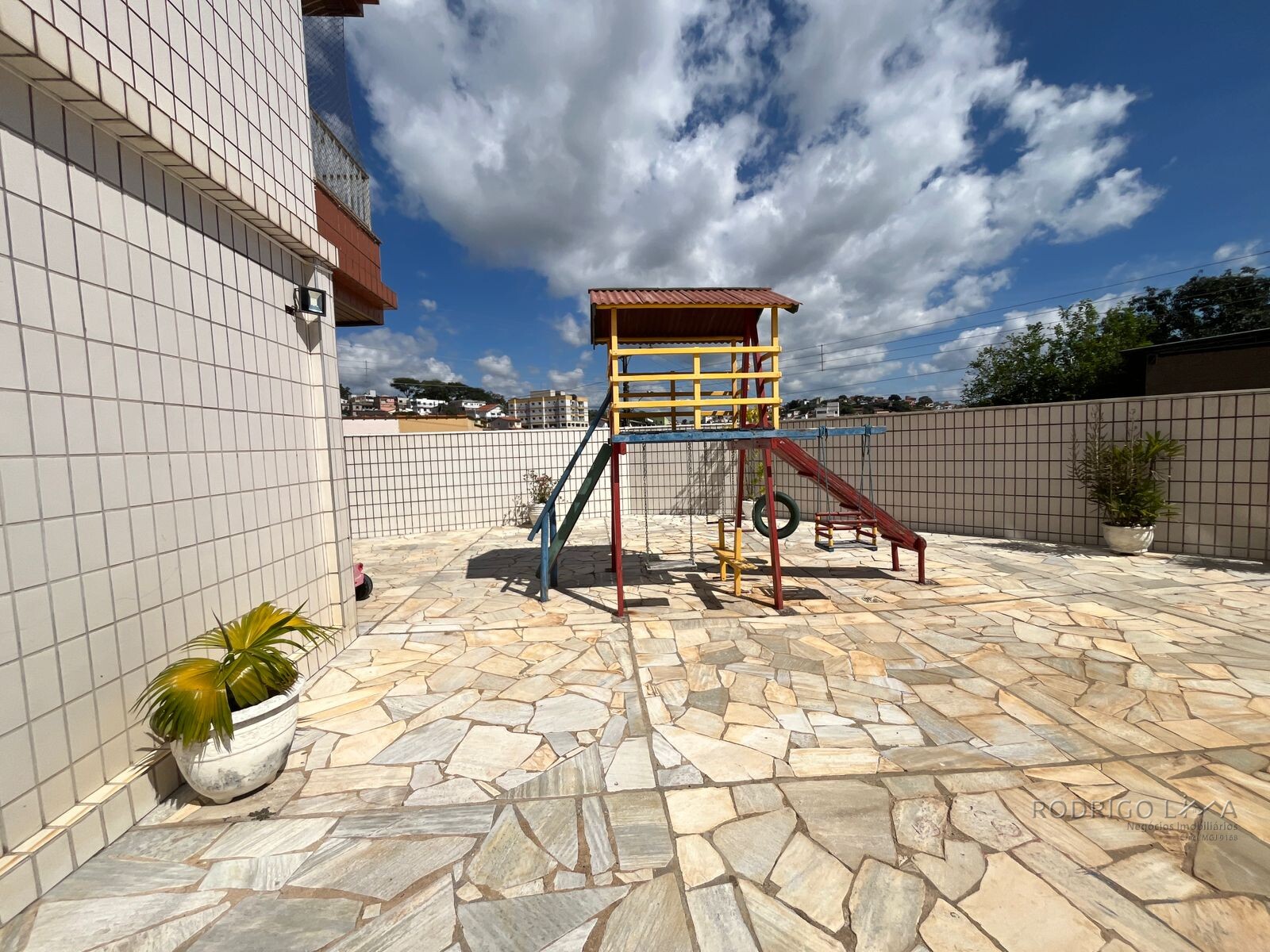 Lindo Apartamento amplo em São Lourenço MG