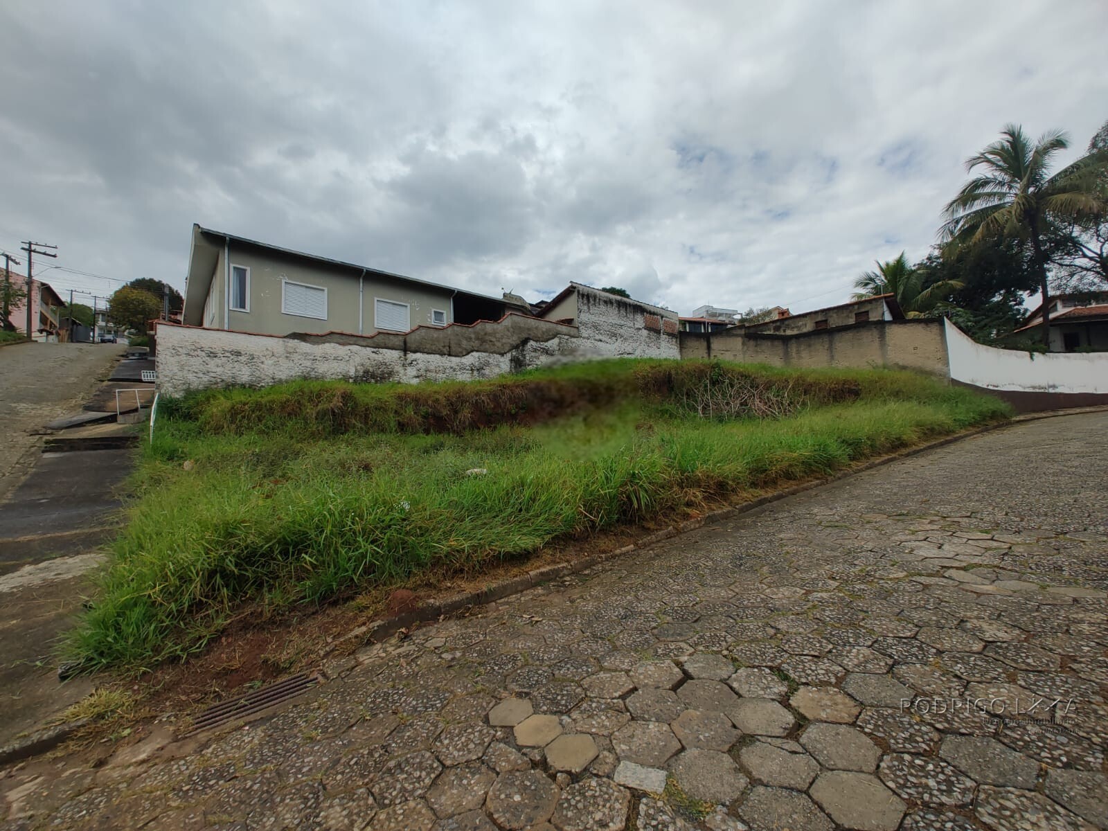 Excelente lote á venda em São Lourenço Mg