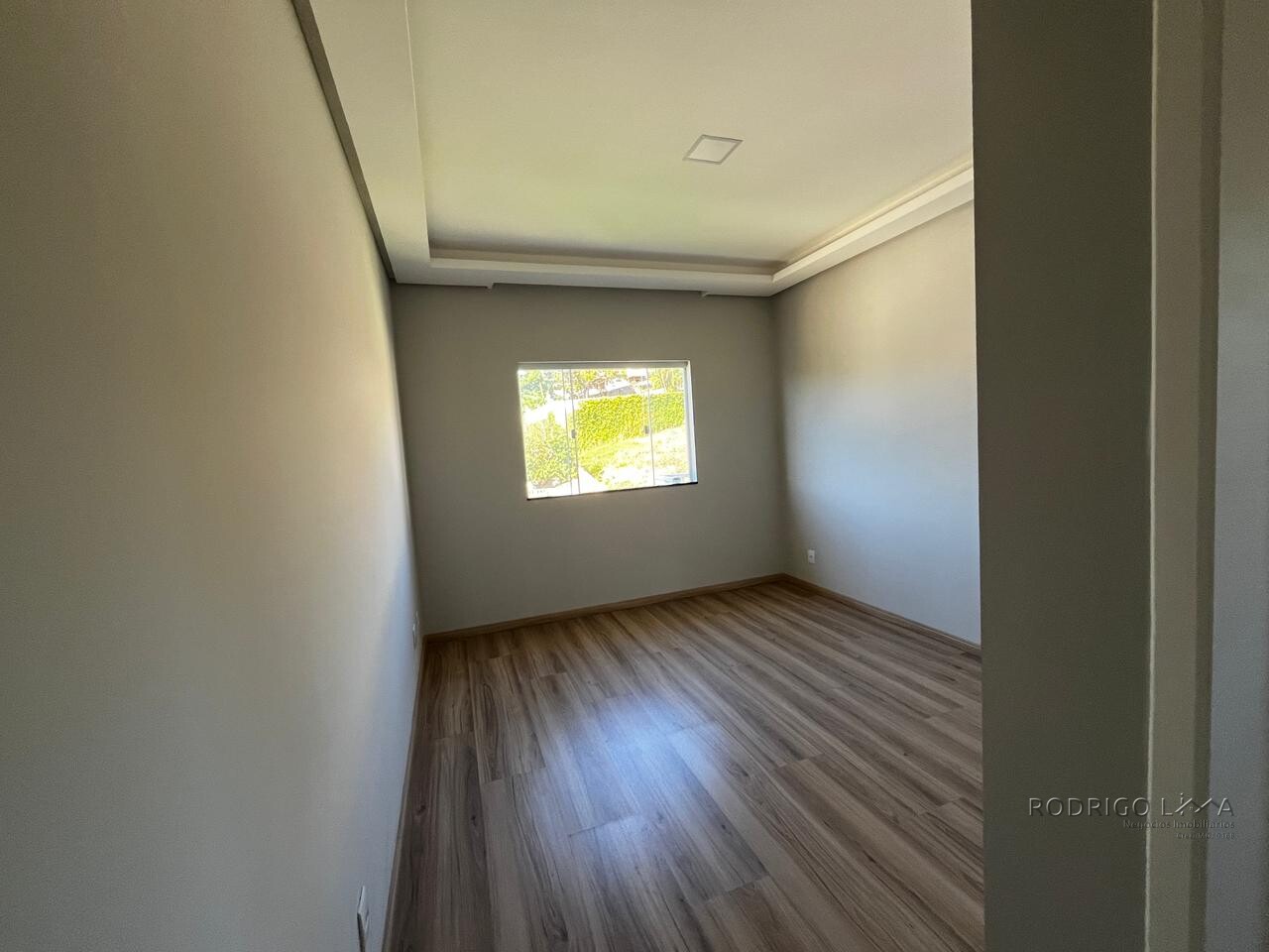 Linda cobertura para venda em bairro nobre de São Lourenço MG
