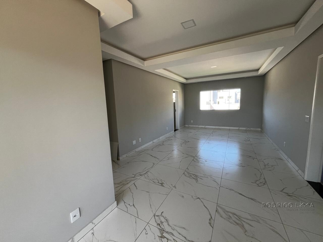 Linda cobertura para venda em bairro nobre de São Lourenço MG