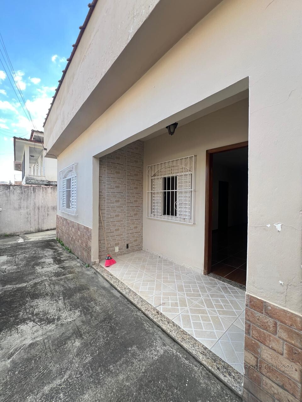 Casa térrea á venda – próximo ao centro de São Lourenço - MG