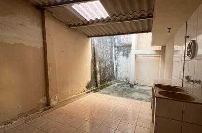 Casa térrea á venda – próximo ao centro de São Lourenço - MG