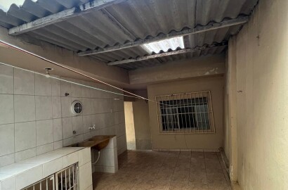 Casa térrea á venda – próximo ao centro de São Lourenço - MG