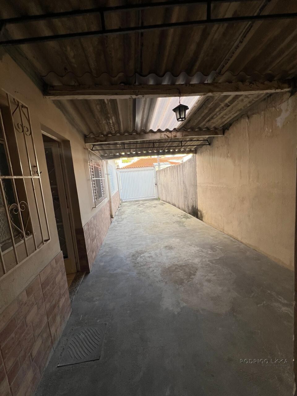 Casa térrea á venda – próximo ao centro de São Lourenço - MG
