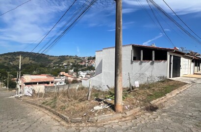 LOTE DE ESQUINA À VENDA - R$110.000,00 | BAIRRO SONDA | SÃO LOURENÇO/MG