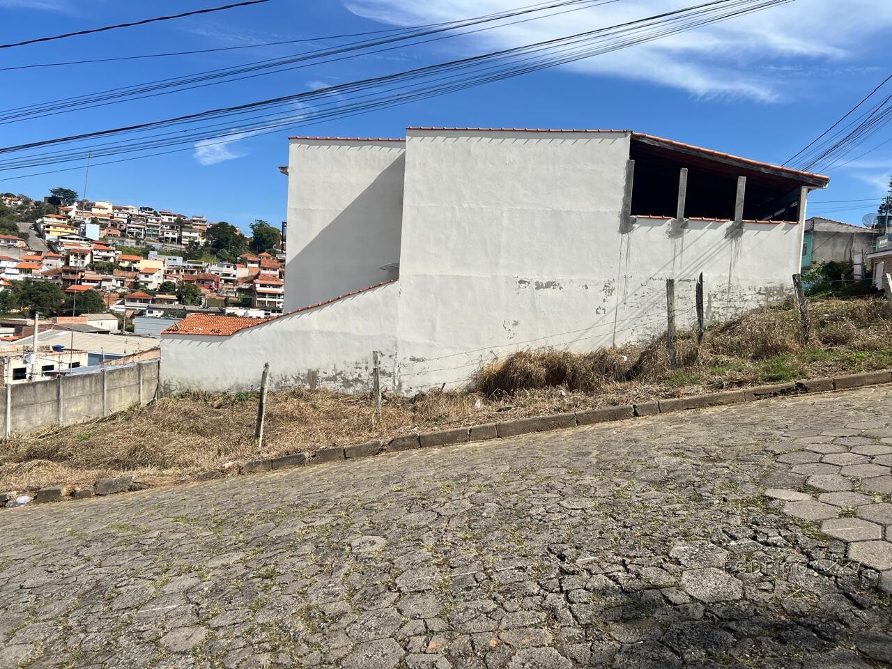 Lote de esquina para venda em São Lourenço MG