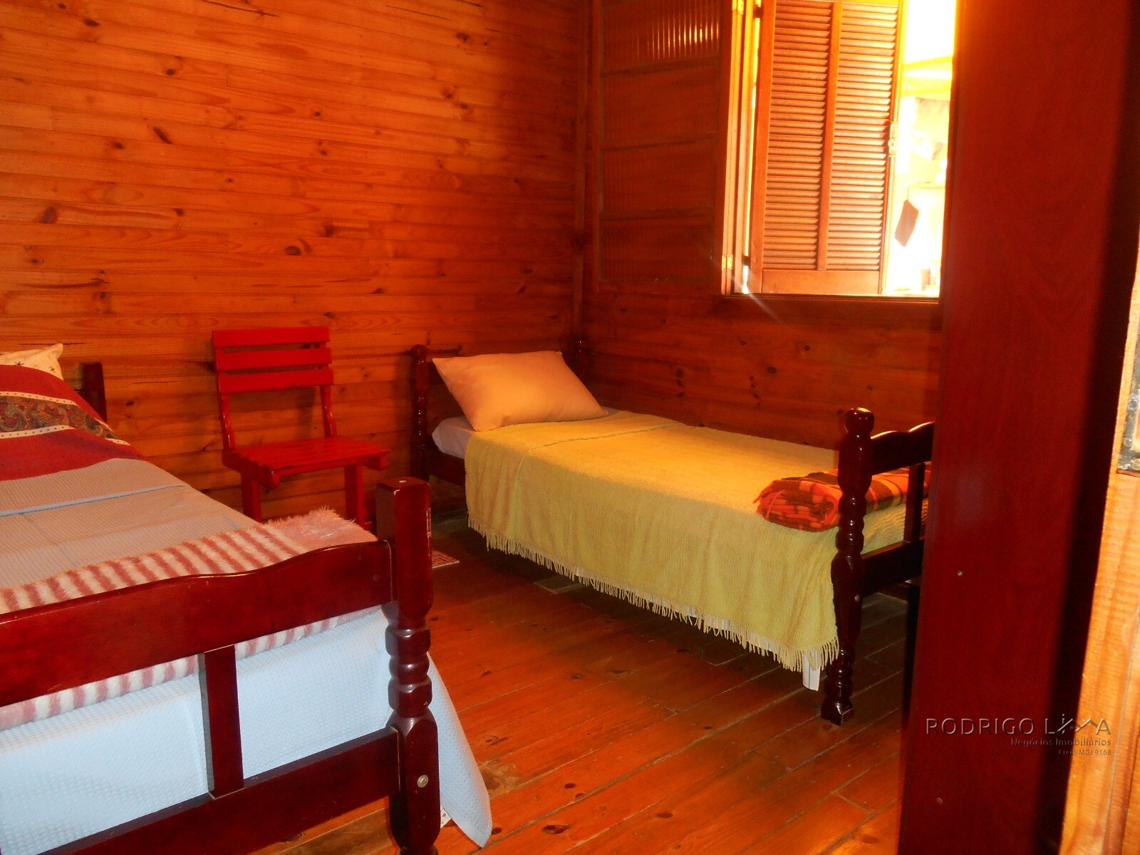 Casa estilo chalé para venda em São Lourenço MG