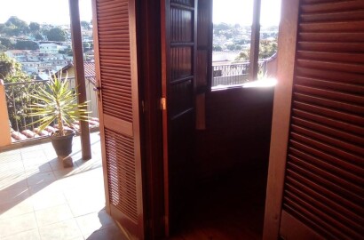 Casa estilo chalé para venda em São Lourenço MG
