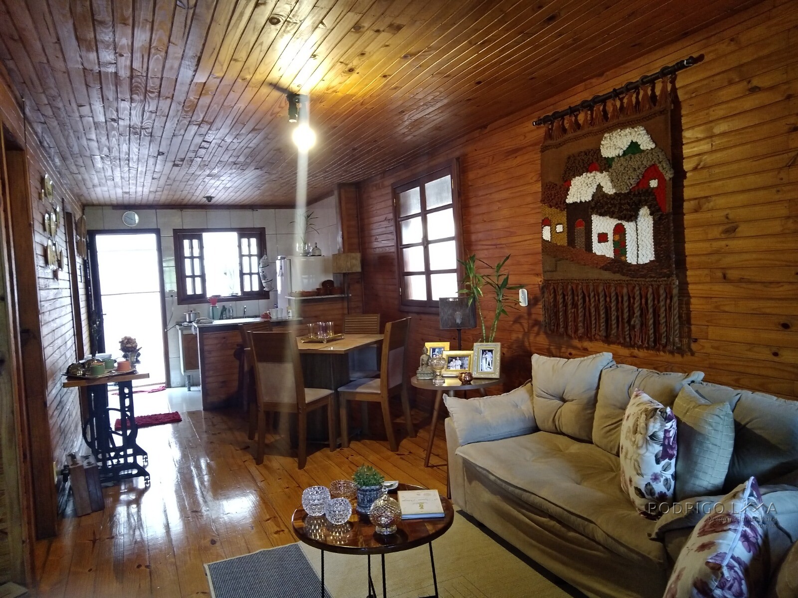 Casa estilo chalé para venda em São Lourenço MG