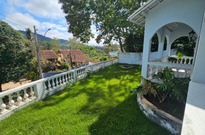 Casa alto padrão para venda em São Lourenço MG