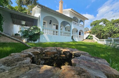 Casa alto padrão para venda em São Lourenço MG