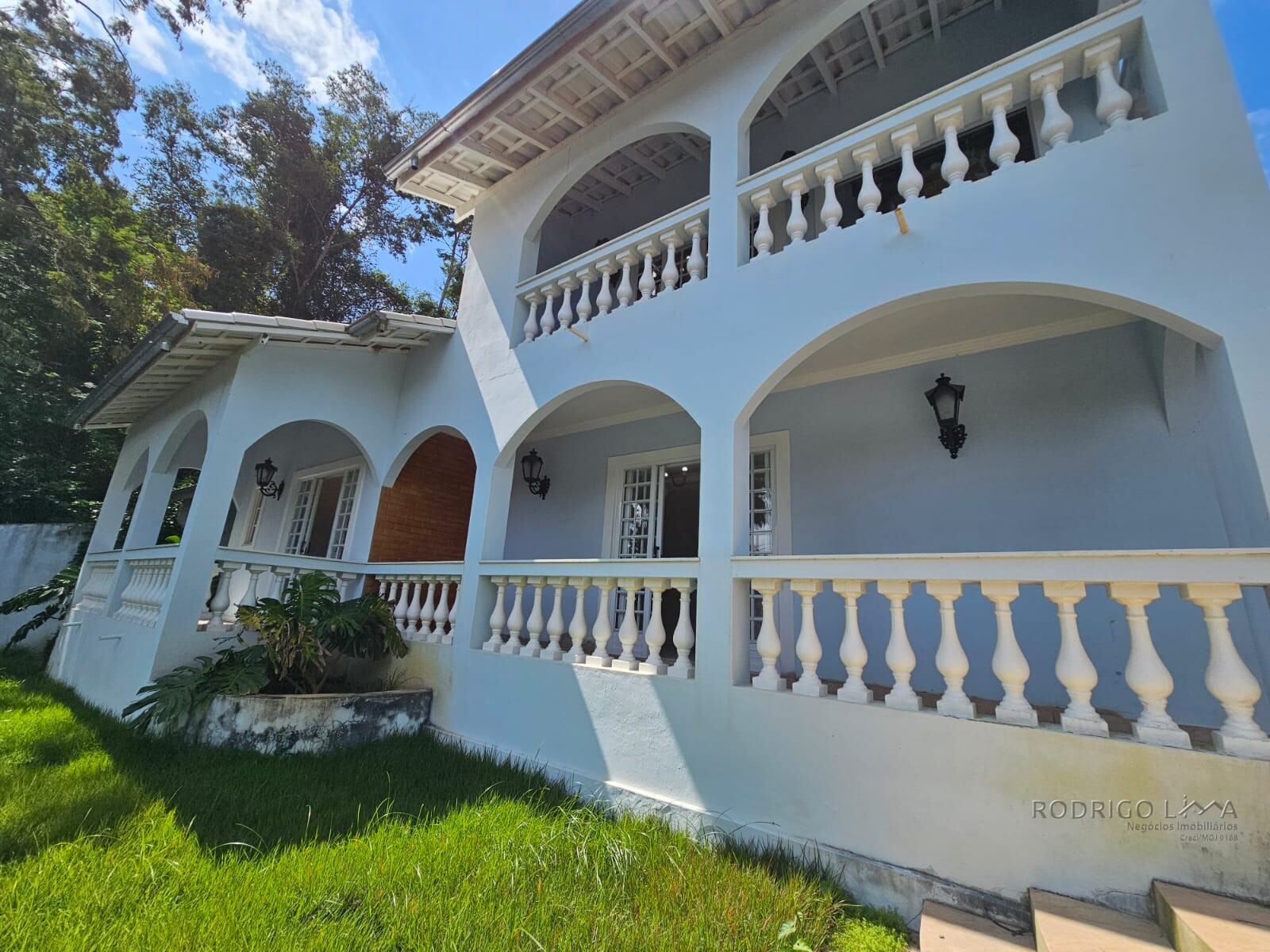 Casa alto padrão para venda em São Lourenço MG