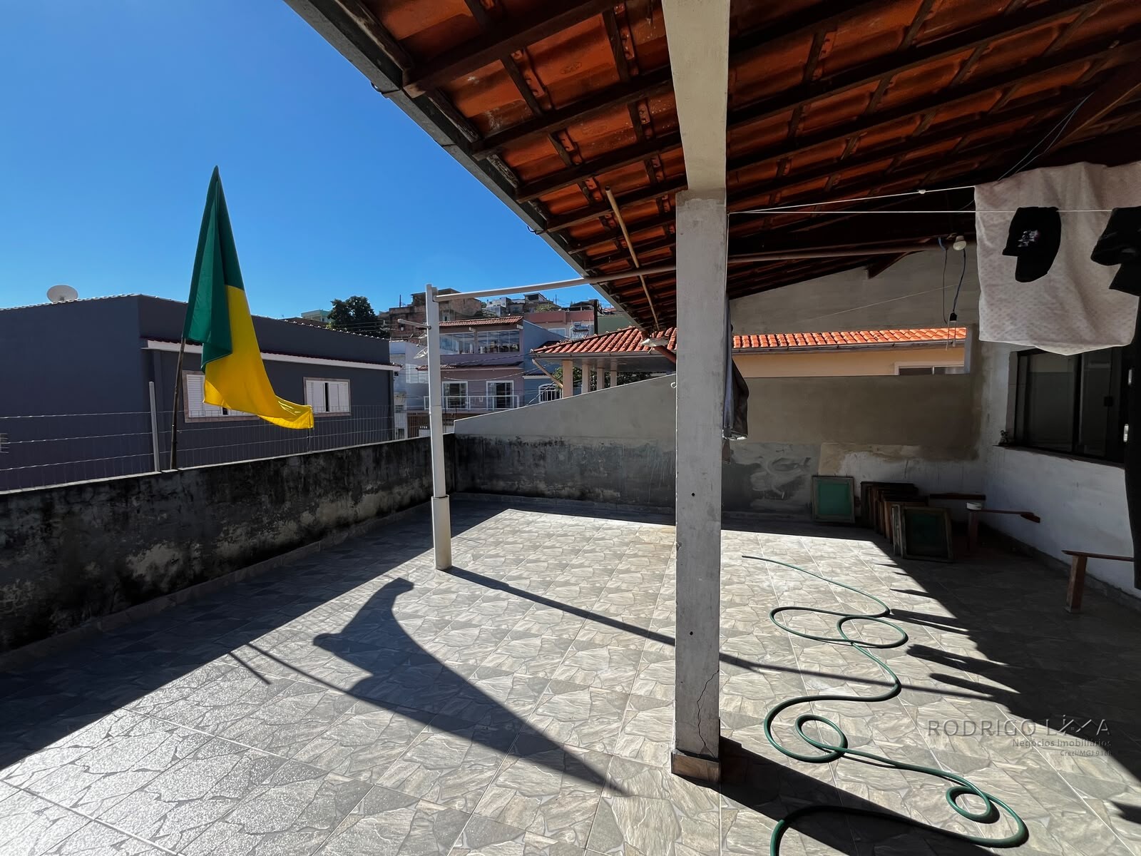 Casa para venda em São Lourenço - MG.