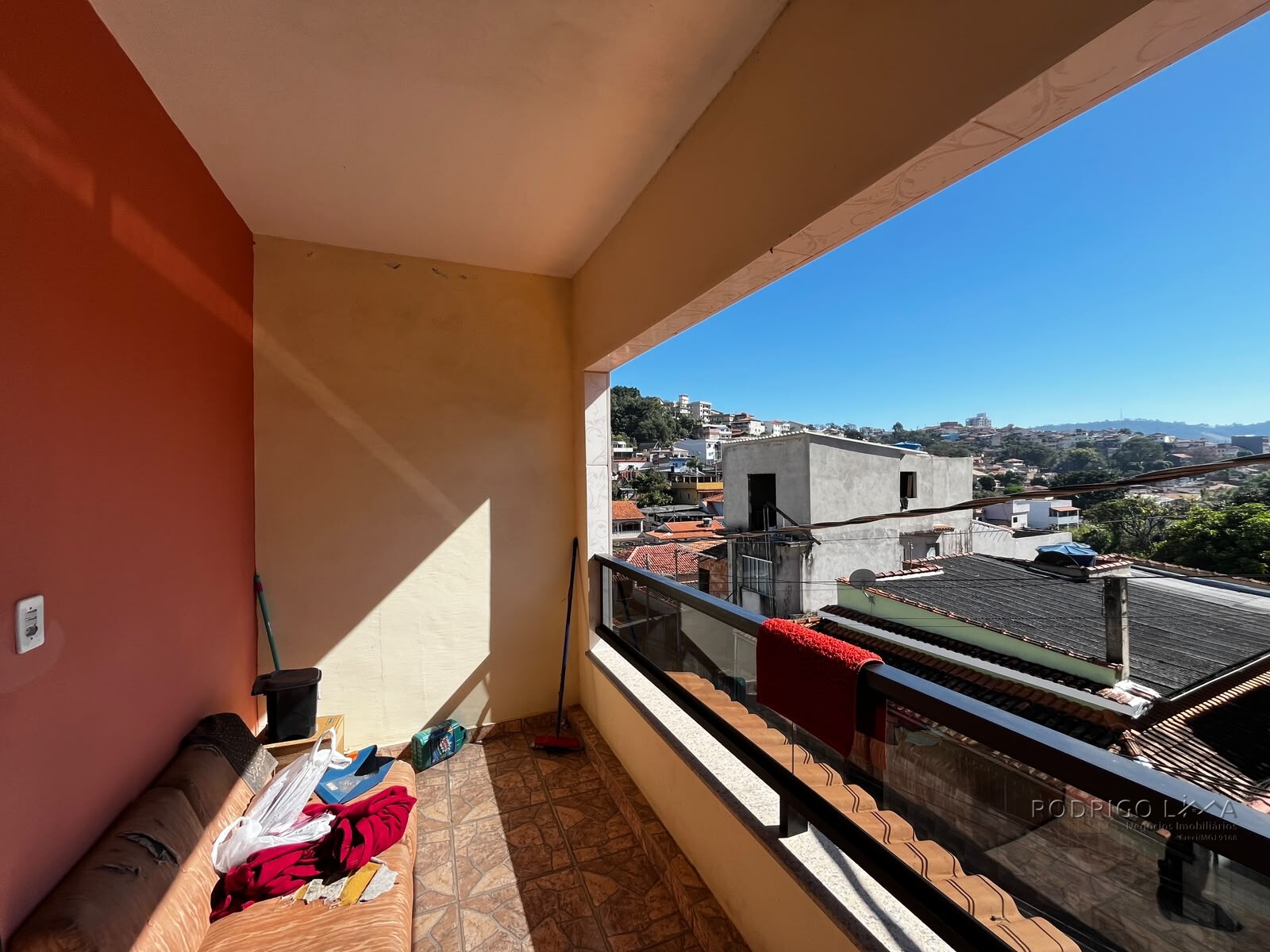 Casa para venda em São Lourenço - MG.