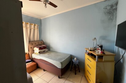 Casa para venda em São Lourenço - MG.