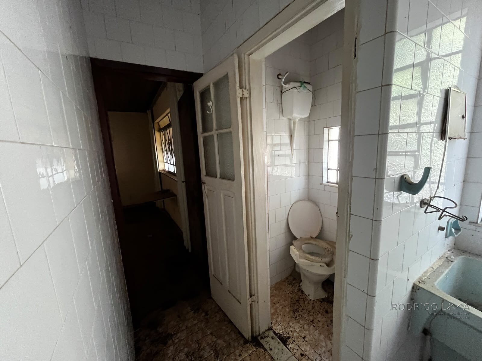 Lote com casa para venda no centro de São Lourenço Mg