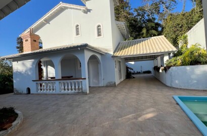 Casa alto padrão para venda em São Lourenço MG