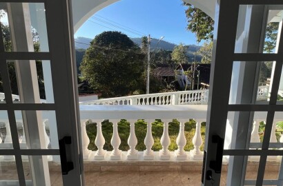 Casa alto padrão para venda em São Lourenço MG