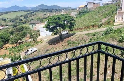 Casa á venda em bairro nobre se São Lourenço