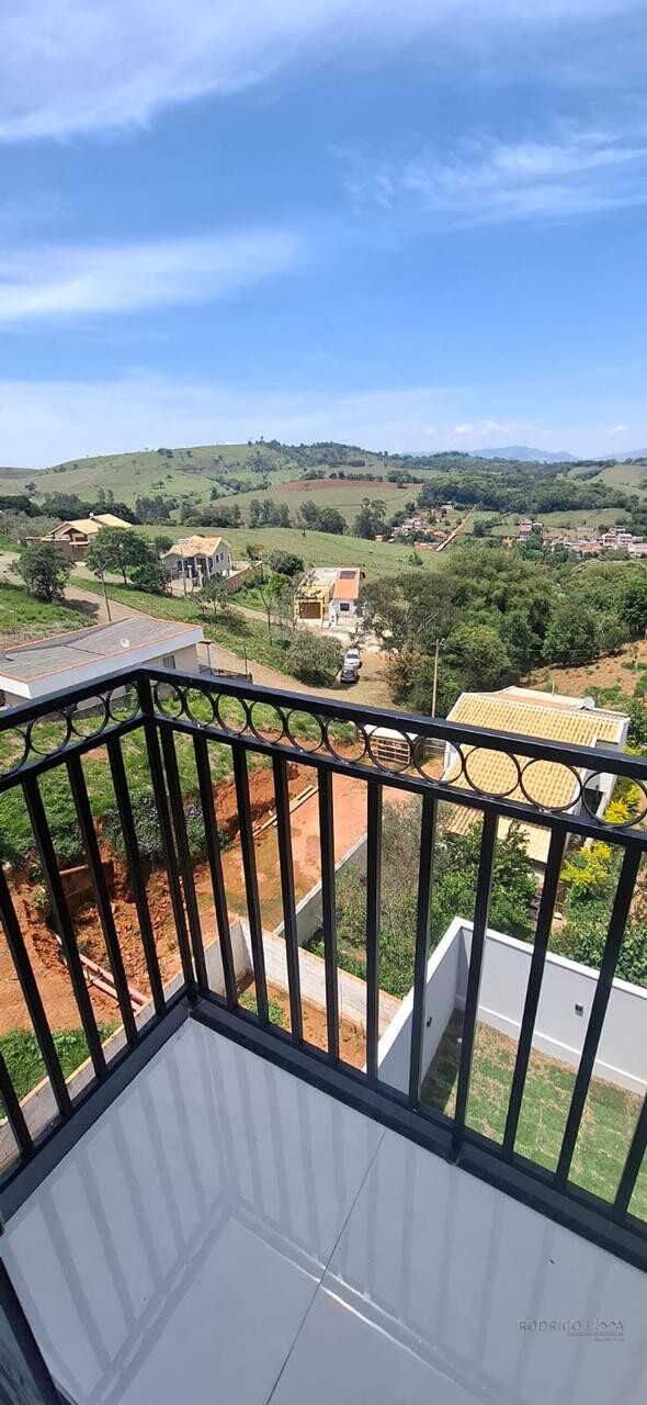 Casa á venda em bairro nobre se São Lourenço