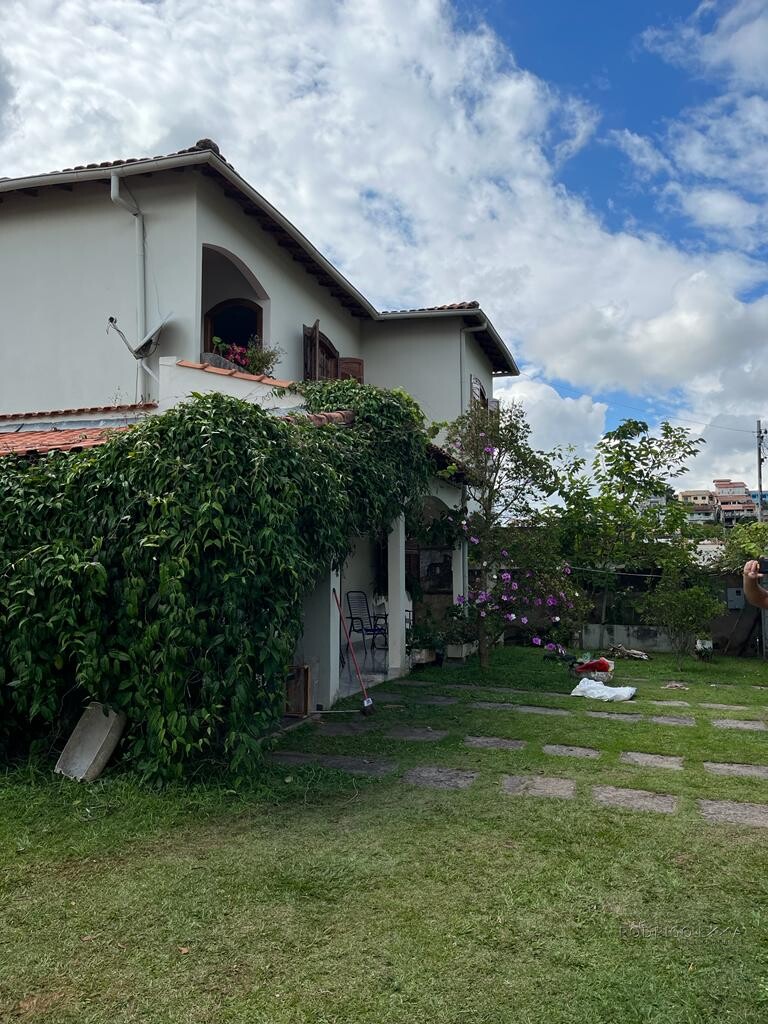 Casa para venda em São Lourenço MG