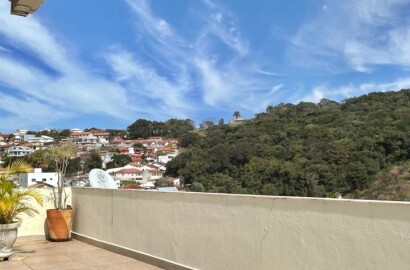 Casa de alto padão para venda em São Lourenço