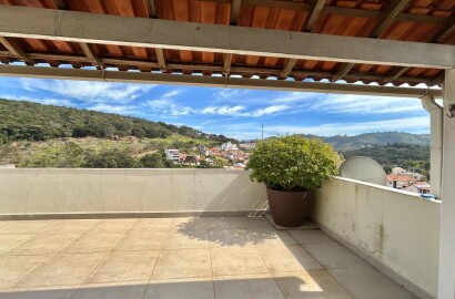 Casa de alto padão para venda em São Lourenço