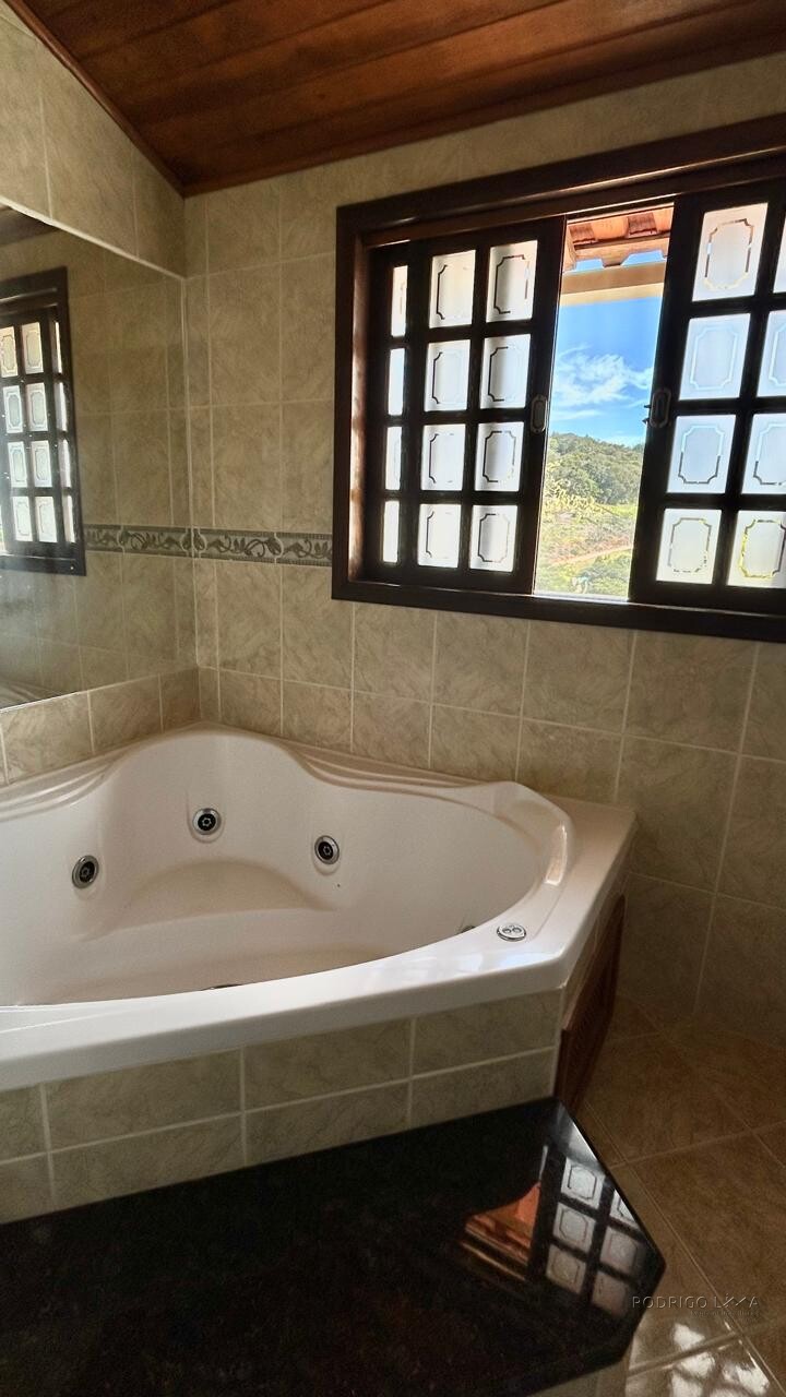Casa de alto padão para venda em São Lourenço