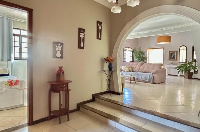 Casa de alto padão para venda em São Lourenço