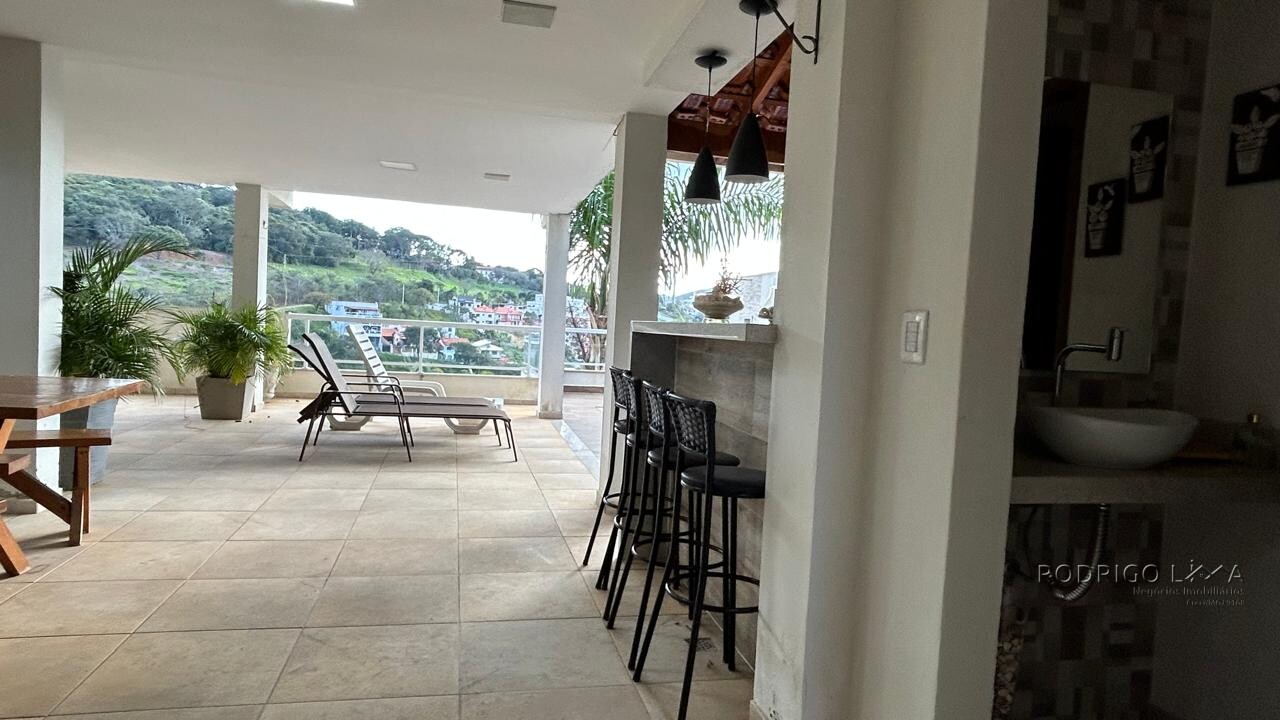 Casa de alto padão para venda em São Lourenço