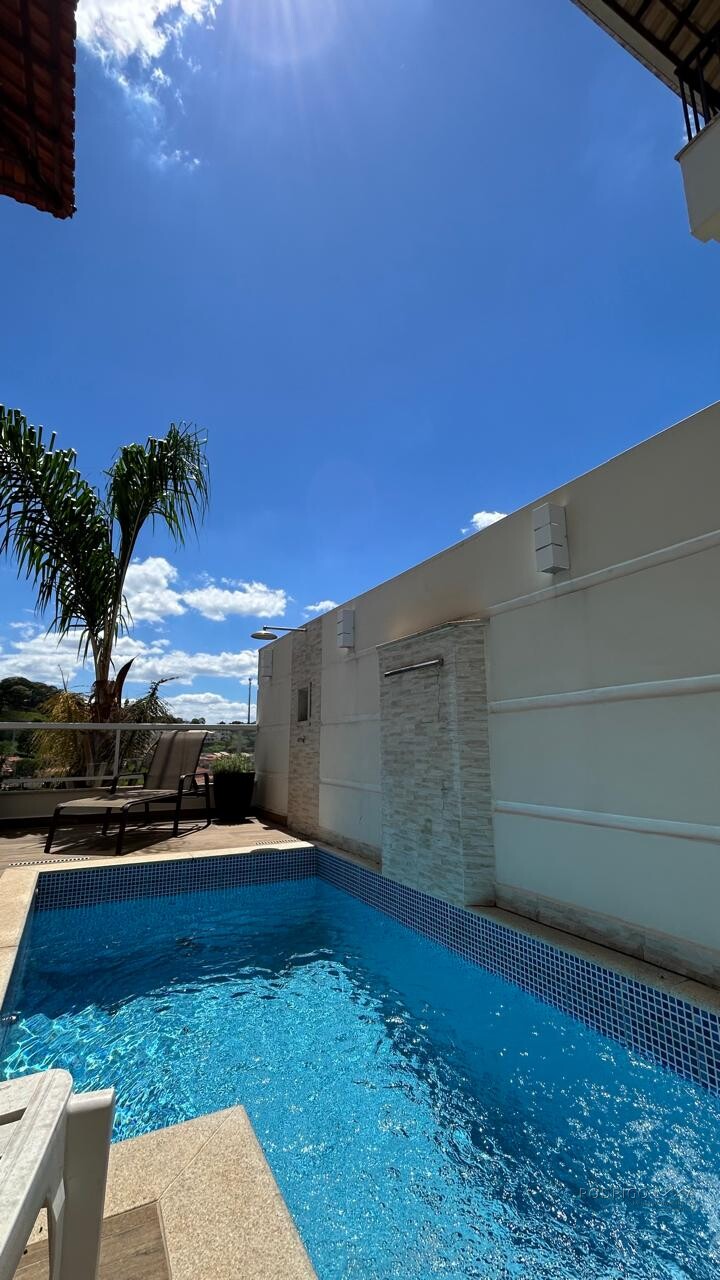 Casa de alto padão para venda em São Lourenço
