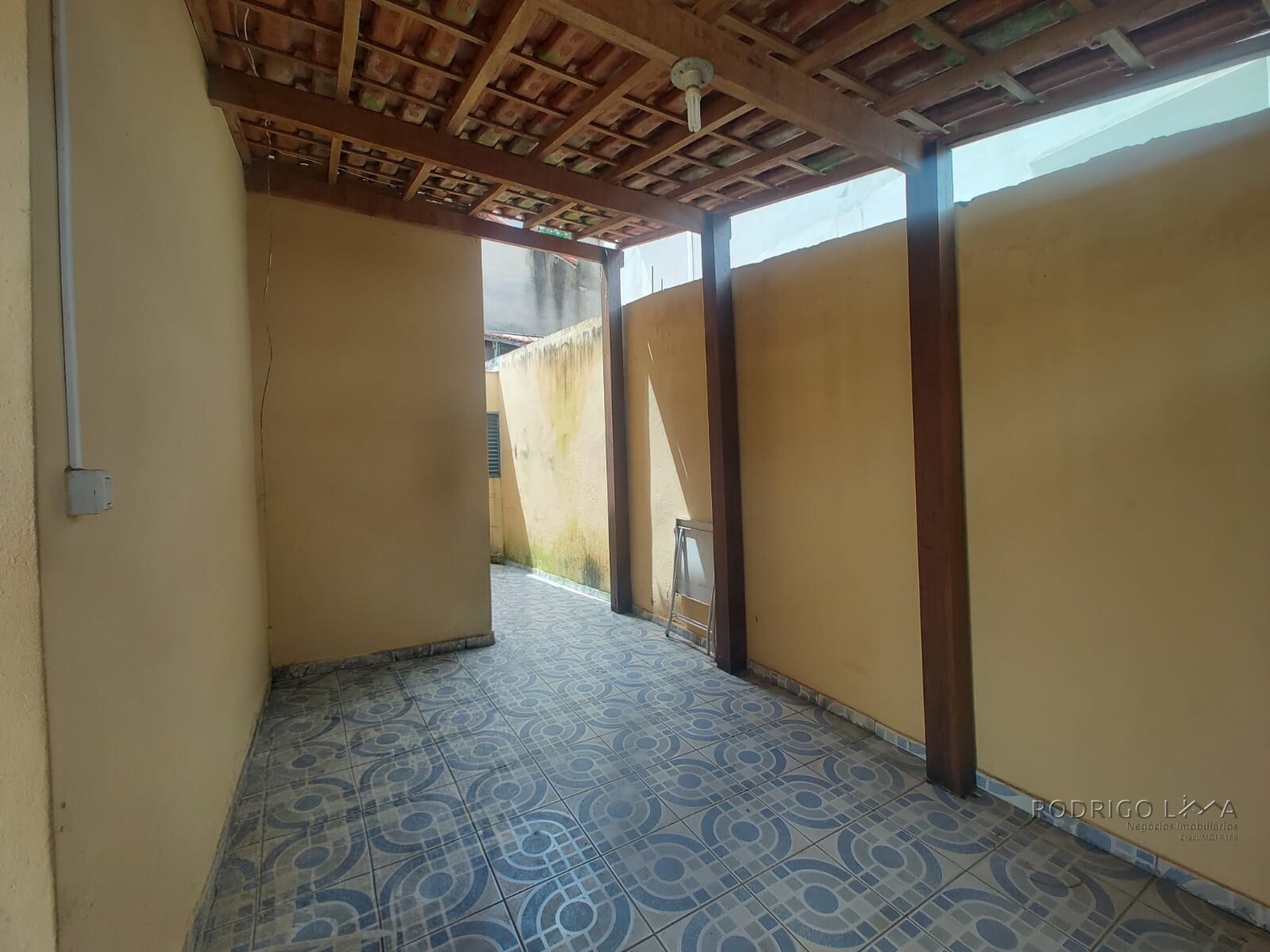 Casa de esquina para venda em São Lourenço MG