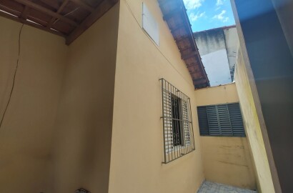 Casa de esquina para venda em São Lourenço MG