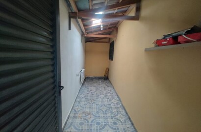 Casa de esquina para venda em São Lourenço MG