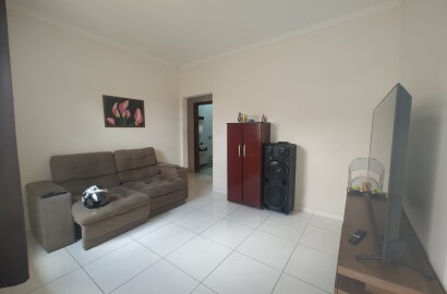 Casa de esquina para venda em São Lourenço MG