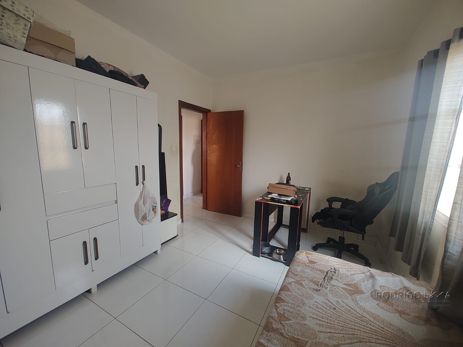 Casa de esquina para venda em São Lourenço MG