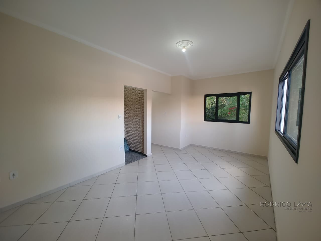 Apartamento com ponto comercial para venda em São Lourenço MG