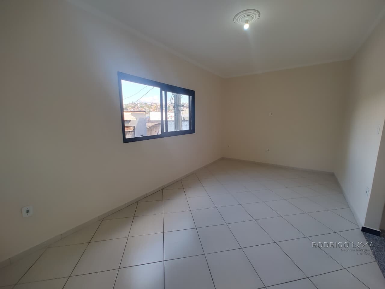 Apartamento com ponto comercial para venda em São Lourenço MG