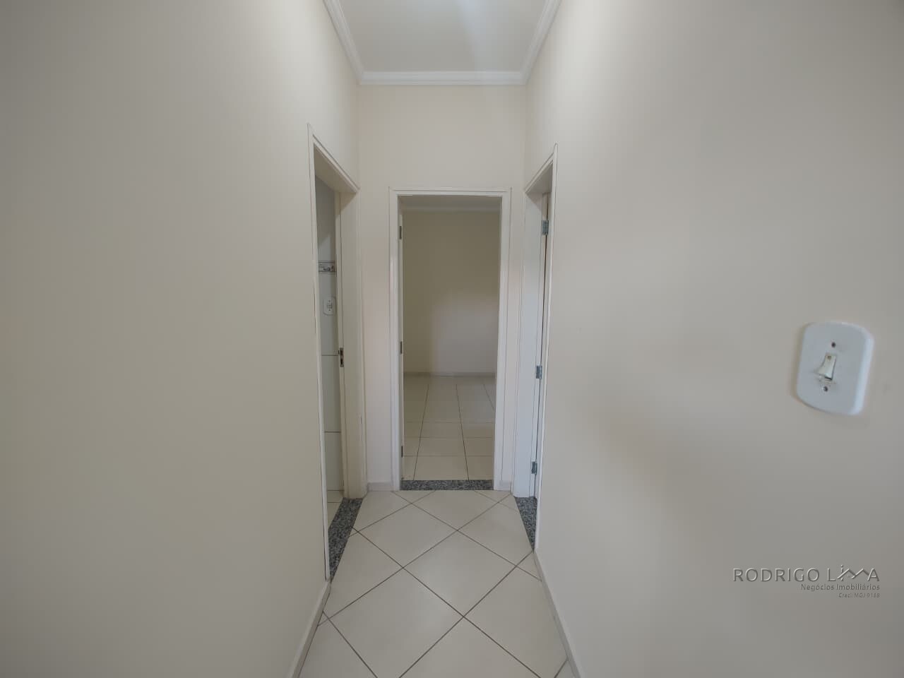 Apartamento com ponto comercial para venda em São Lourenço MG