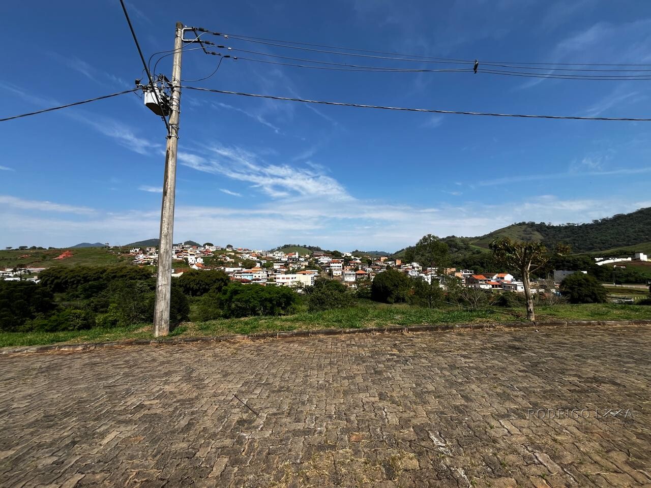 Excelente lote para venda em condomínio em São Lourenço MG