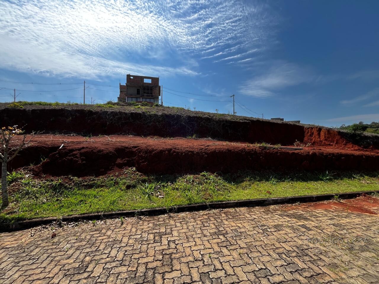 Lote á venda em condomínio de alto padrão em São Lourenço MG