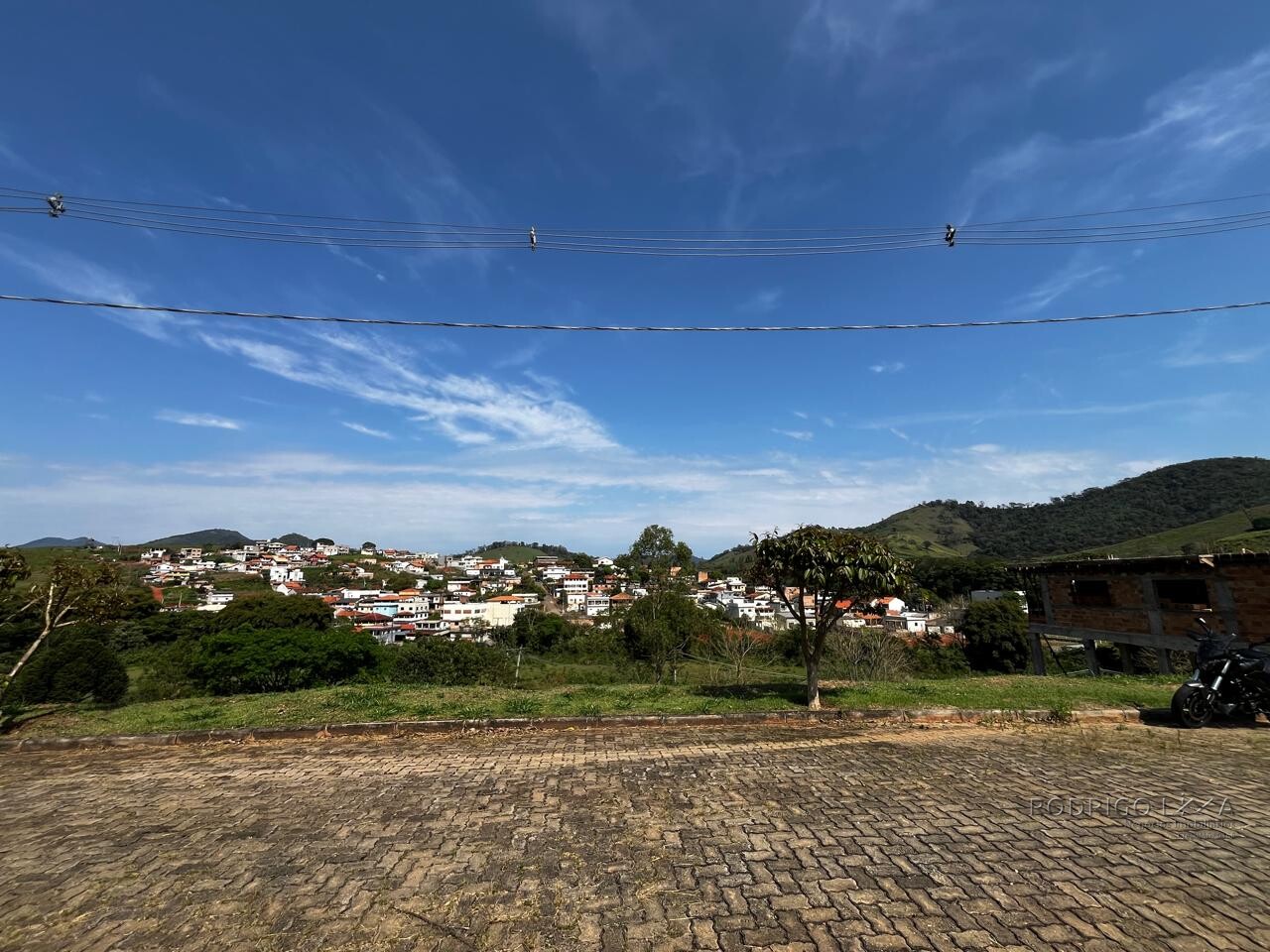 Lote á venda em condomínio de alto padrão em São Lourenço MG