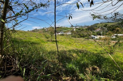Lote em condomínio de alto padrão em São Lourenço MG