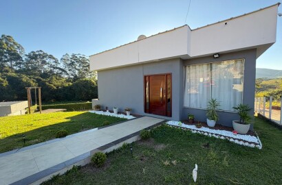 Linda chácara para venda á 10 minutos de São Lourenço MG