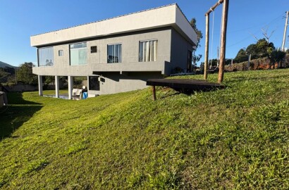 Linda chácara para venda á 10 minutos de São Lourenço MG