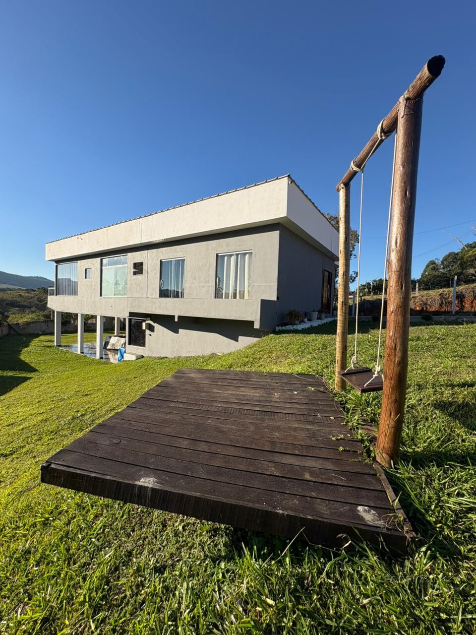 Linda chácara para venda á 10 minutos de São Lourenço MG