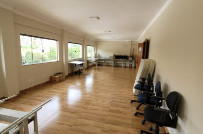 Imóvel comercial para venda em São Lourenço - MG.