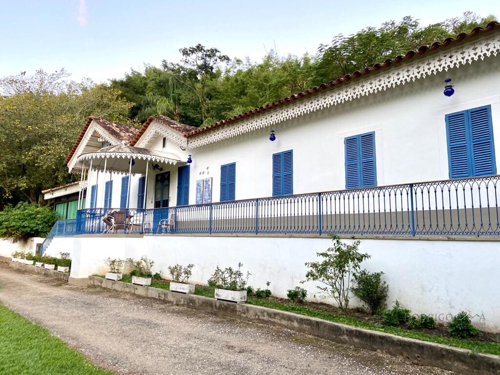 Fazenda histórica para venda na região de Santa Rita de Jacutinga MG