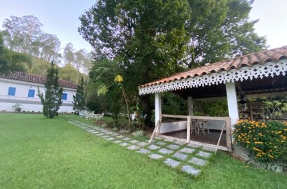 Fazenda histórica para venda na região de Santa Rita de Jacutinga MG